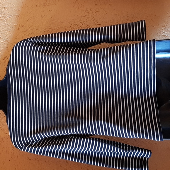 Navy and cream Land's end top size PM. - Picture 2 of 3